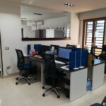 Area operativa e postazioni dei consulenti nella filiale Fin Solution Bari